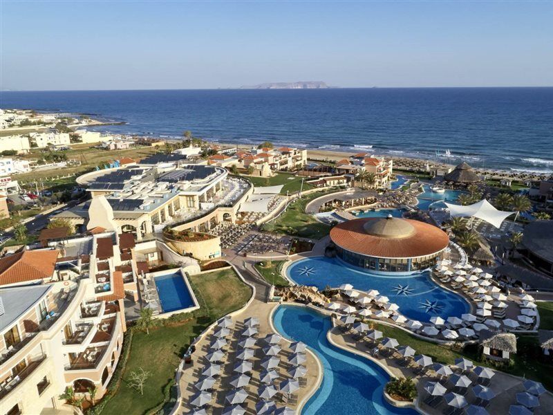 Курортный комплекс Atlantica Caldera Palace 5*